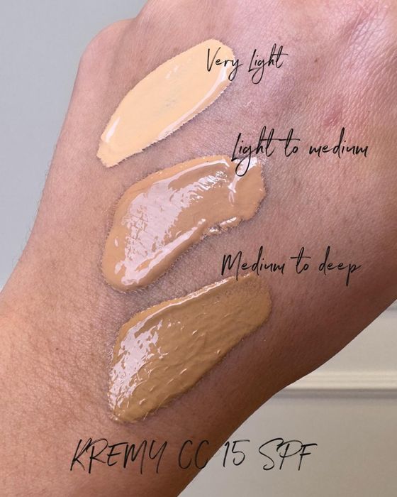 Podkład rozświetlający lub matujący.Odcienie dostępne poniżej