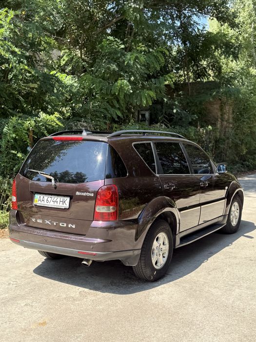 Продам Ssang Yong Rexton 2.7 дизель