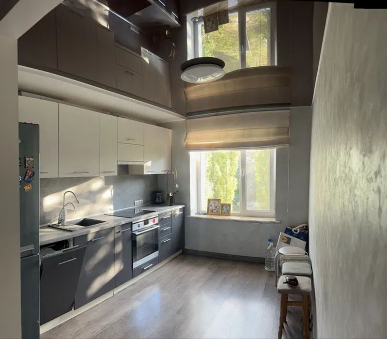 Продам 3-и кімнатну квартиру м. Мала Виска.