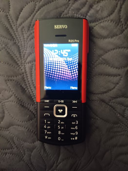 Telemóvel com phones incorporados. Idioma inglês