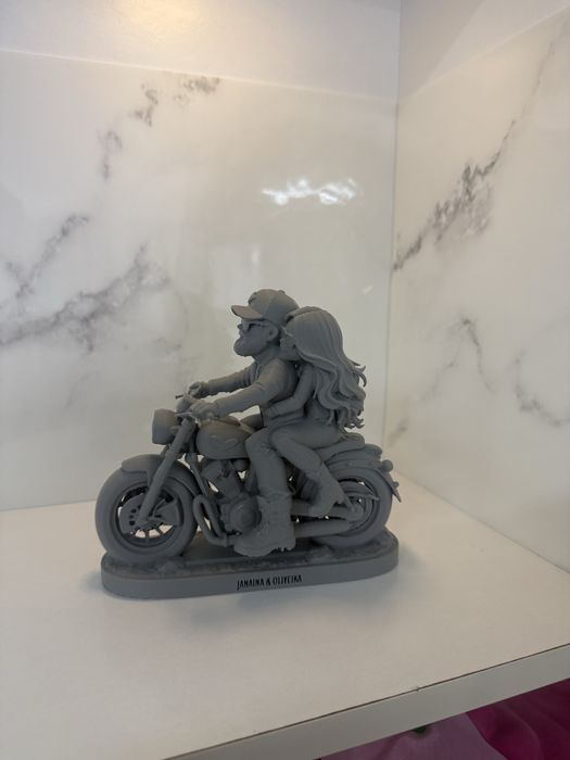 Casal de motoqueiro