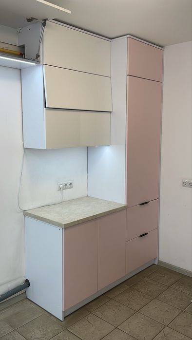 Меблі для салону