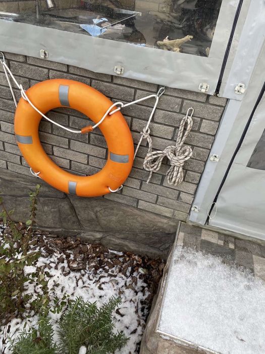 Продам рятувальний круг