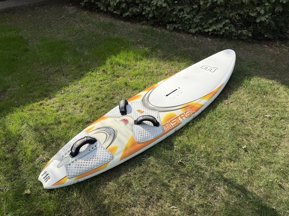 Deska windsurfingowa mistral 102l syncro i pędnik 6.3m2
