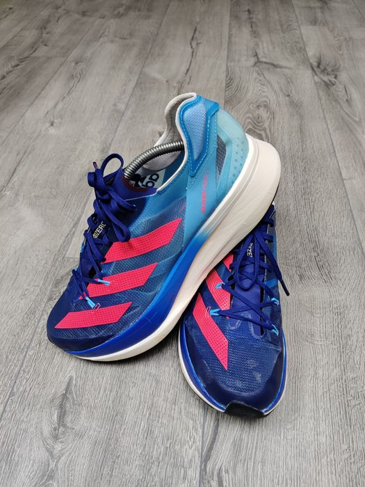 Кроссовки adidas размер 43