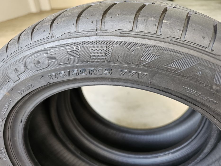 Dois pneus novos p/ Smart 175/55 r15 77V Bridgestone Potenza RE050A