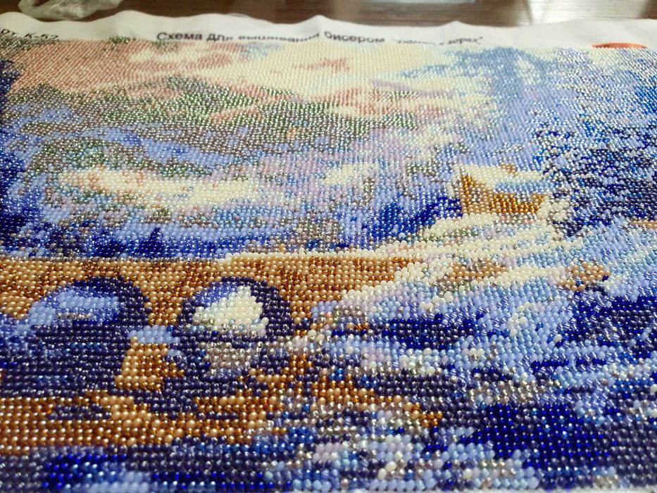 Картина бисером на подарок Домик в горах