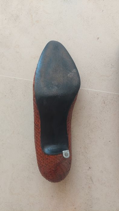 Sapatos Pele Lagarto castanhos tamanho 38