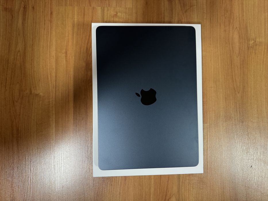 MacBook Air M2 13,6” | 8GB RAM | 256GB SSD | Impecável | BATERIA 98%