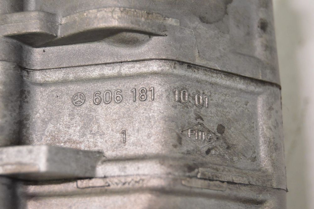 BOMBA OLEO MOTOR A6061811001 6061811001 R1121810020 1121810020