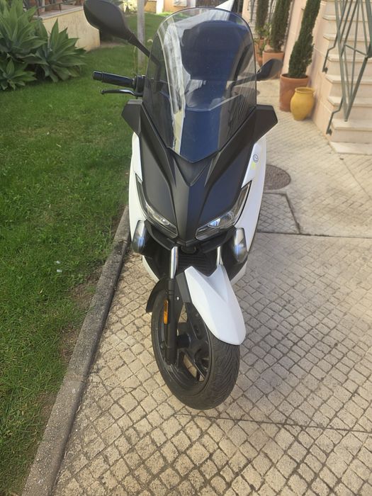 Vendo Yamaha x-max