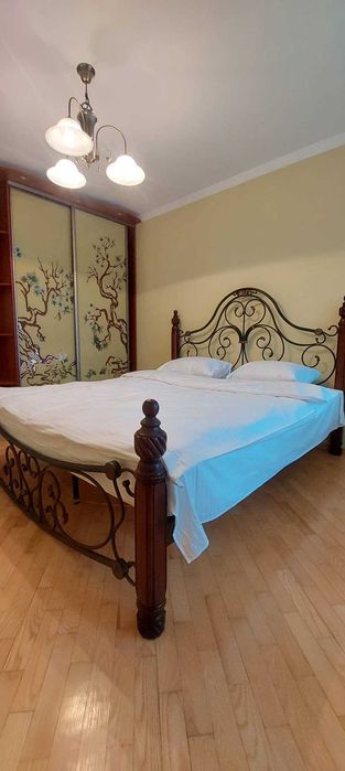 Трикімнатна квартира біля Порт-сіті для  6-8 осіб