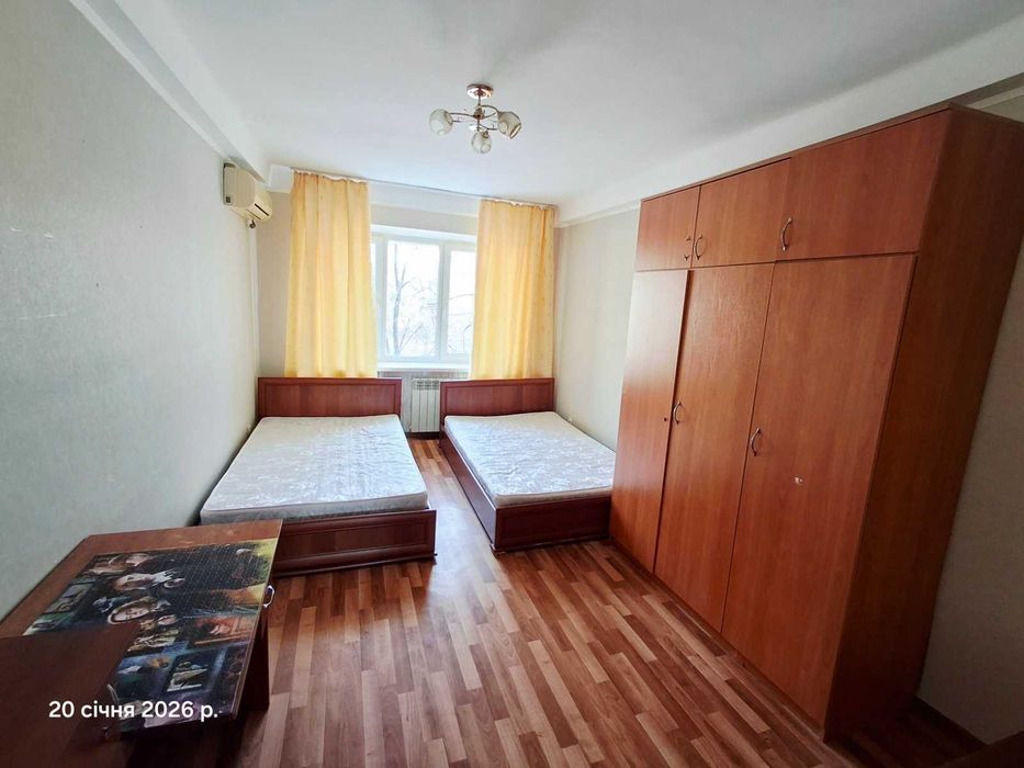 Оренда 2к квартири біля метро Виставковий центр. Голосіївський пр.