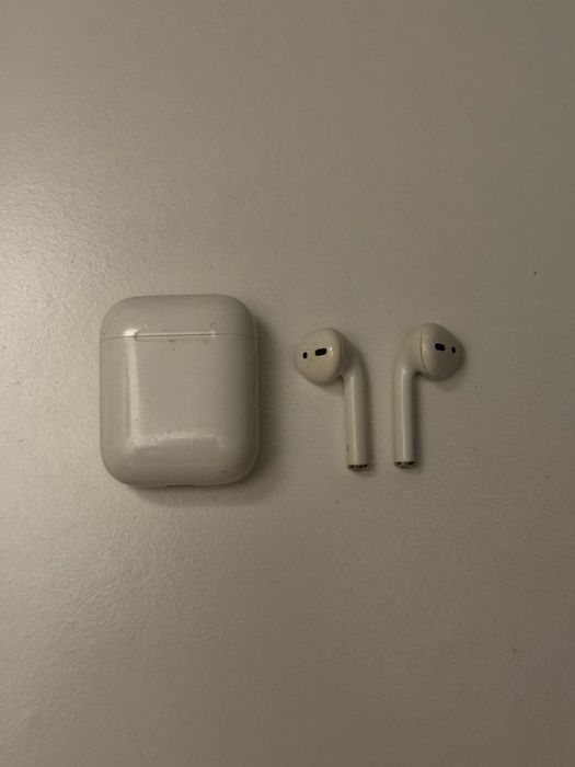 AirPods 1ª Geração – Bateria danificada (sem caixa nem carregador)