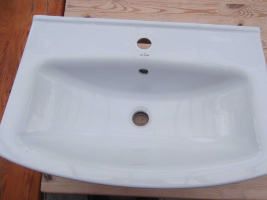 Porcelanowa umywalka  CERSANIT 60 x 41cm