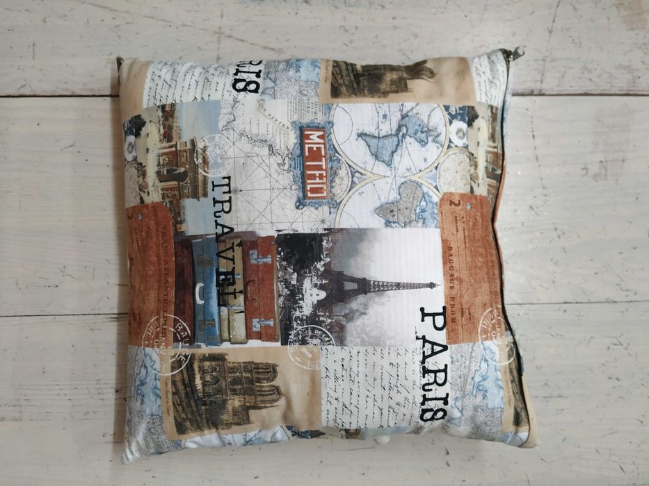 Almofada Estampada "Paris"