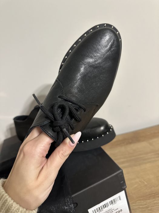 Nowe skórzane buty pinko