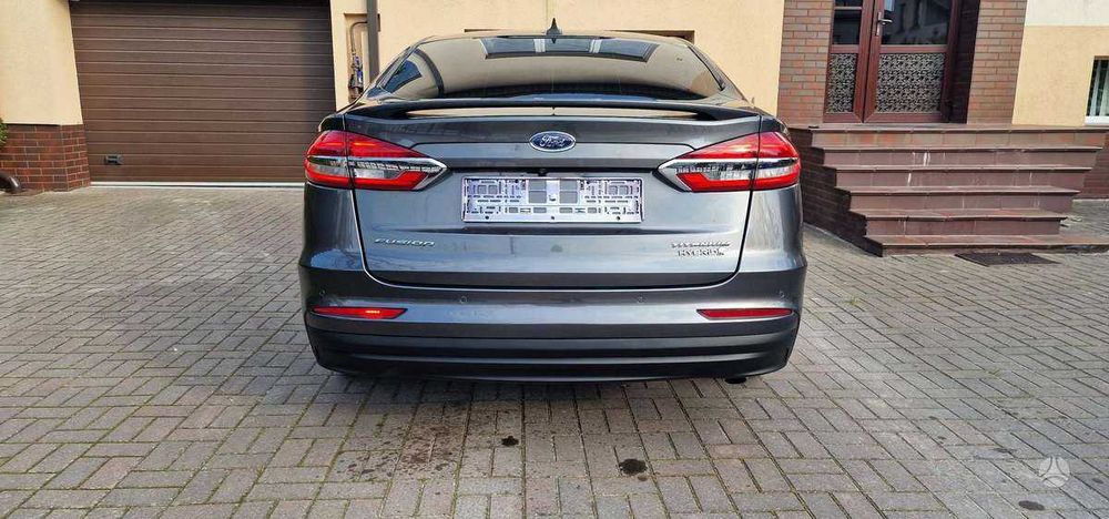 Ford Fusion 2019 гібрид
