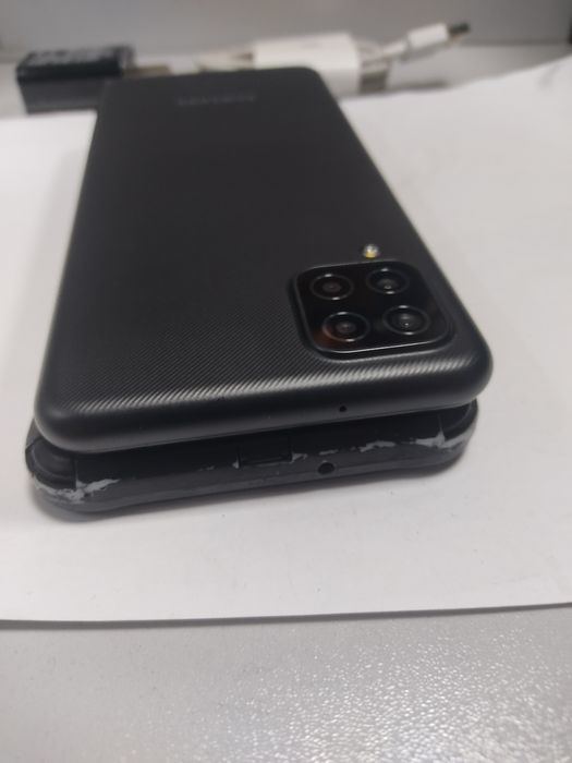 Samsung A12 4/64 gb