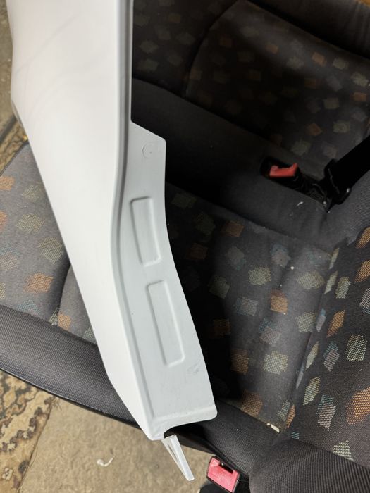 Крило ліве Mercedes Sprinter 907 910