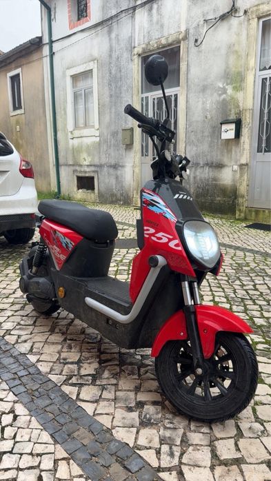 Vortex 250 com alguns acessorios