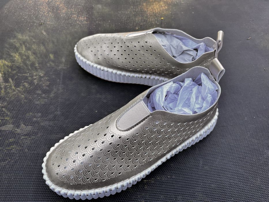 Buty makasiny - złote i białe 38