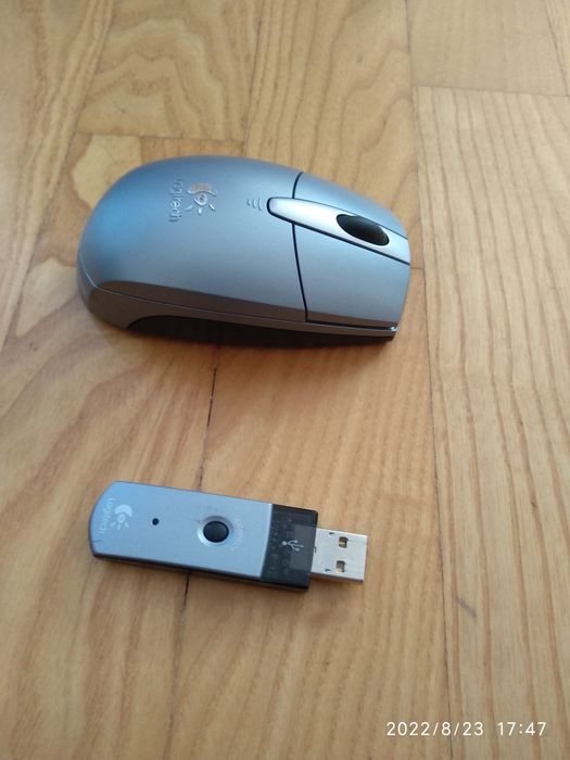 Клавиатура Logitech блутус.