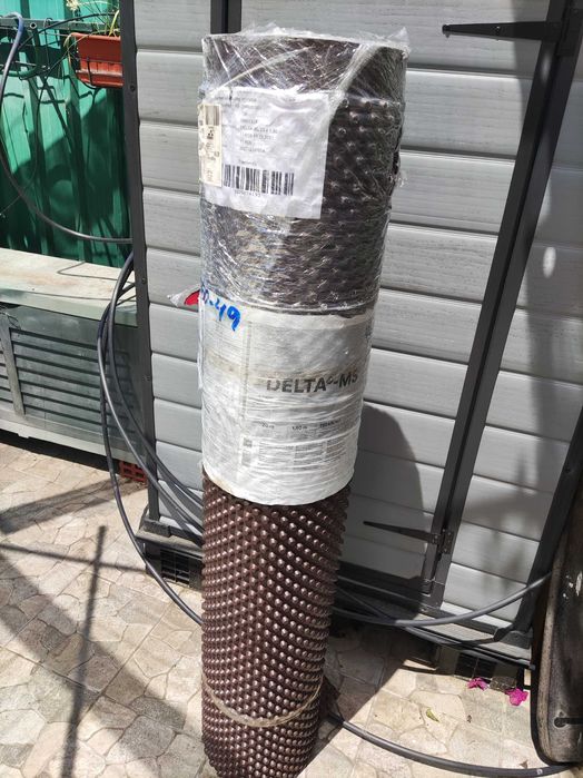 Rolo para isolamento para piscina enterrada, fundações, etc