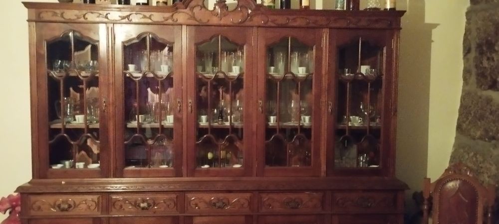 Móvel de sala + Mesa