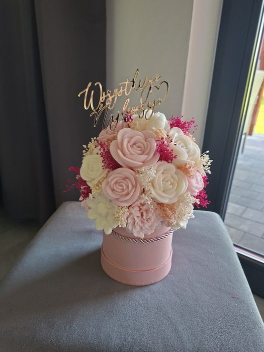 Flower Box ze świeczek sojowych – ręcznie robiony na zamówienie
