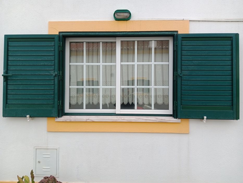 Janelas, portadas e portas de aluminio
