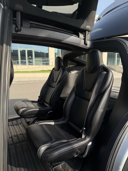 Продам Tesla X 100 D