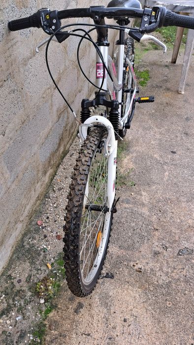 Bicicleta marca DS alumínio