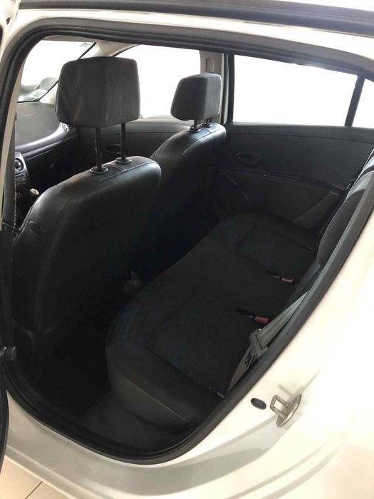 Clio 1.5 dci 5 portas