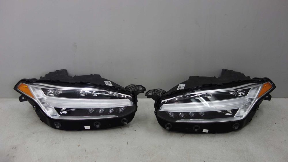 VOLVO XC90 II Фари перед Full led Mid led USA EU