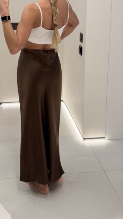 Атласні нові  спідниці колір шоколаду