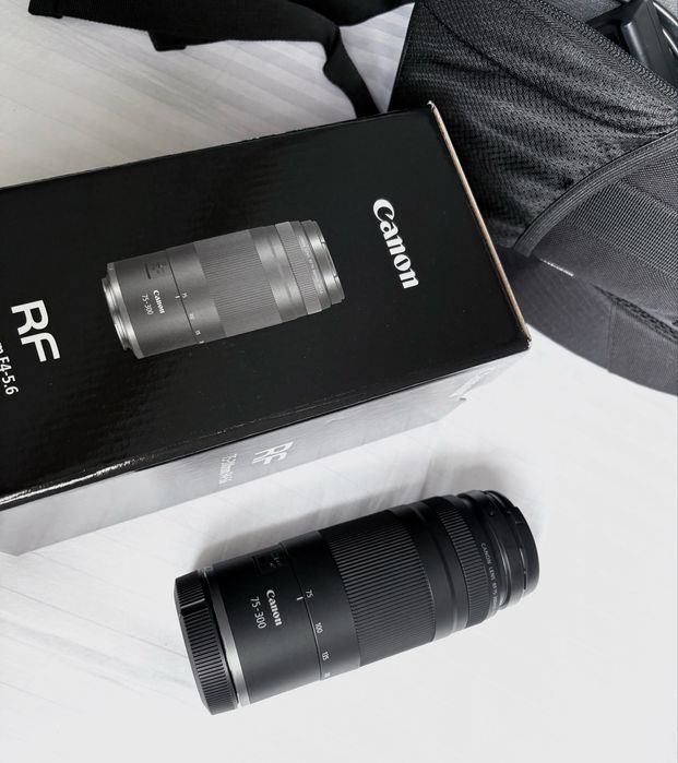 Canon EOS R100+ 2 objetivas (18-45mm e 75-300mm) + Mala cullmann