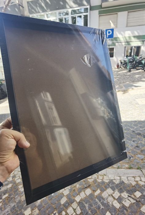 Molduras de madeira e vidro A3