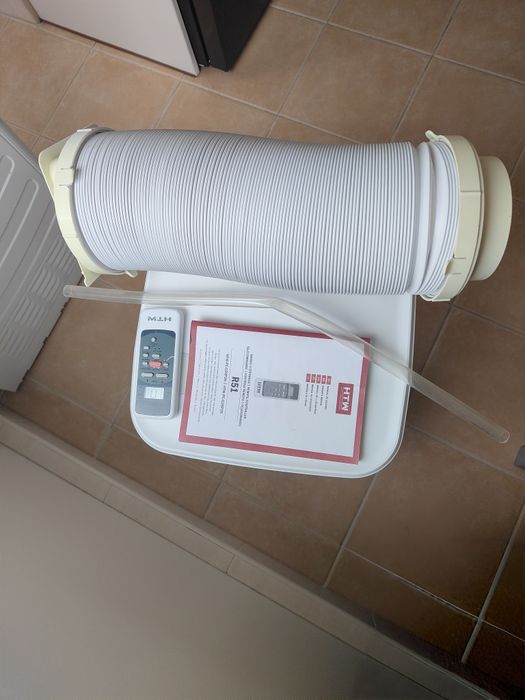 AR Condicionado portátil HTW (9000btu) + Desumidificador