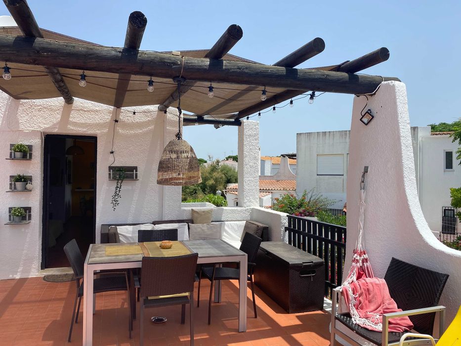 T2 VILAMOURA – Julho e Agosto: Condomínio Privado com Piscina