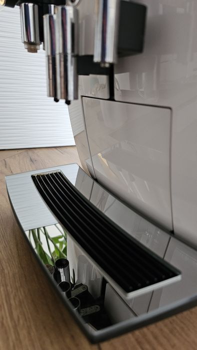 Exspres Jura j6 Piano white PO SERWISIE  -gotowy do pracy