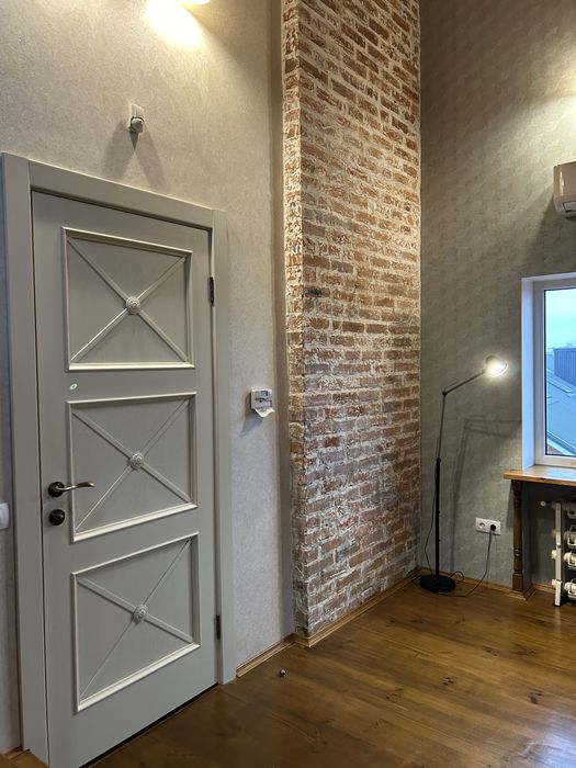 Дуплекс з особливим вайбом, Буча! Читати опис обовʼязково!