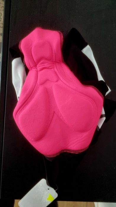 Novas Calças de Ciclismo Cannondale com Alças – Tamanho L na prática M