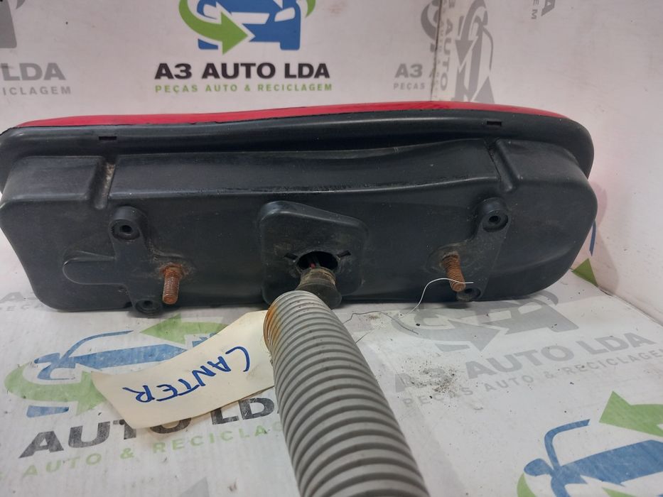 Farolim traseiro Mitsubishi Canter