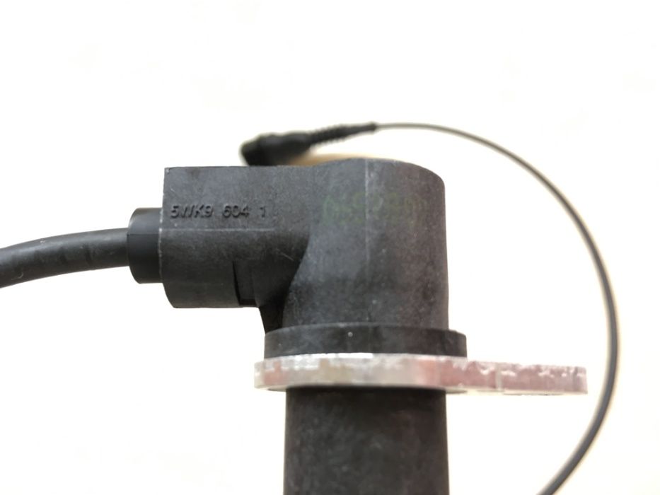 Импульсный датчик коленчатого вала 12141703277 (новый оригинал) М52