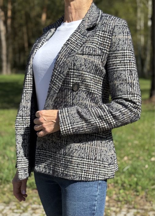 Klasyczny żakiet damski ZARA