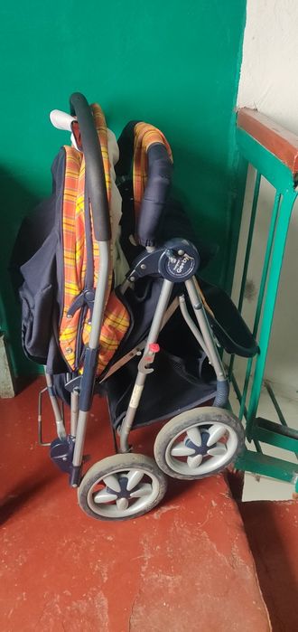 Прогулянкова коляска/візочок geoby