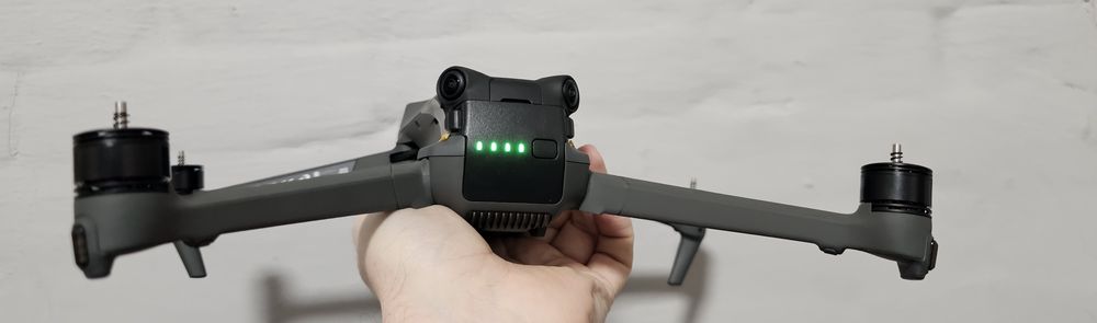 Дрон, квадрокоптер- DJI Mavic 3 Pro + пульт + АКБ