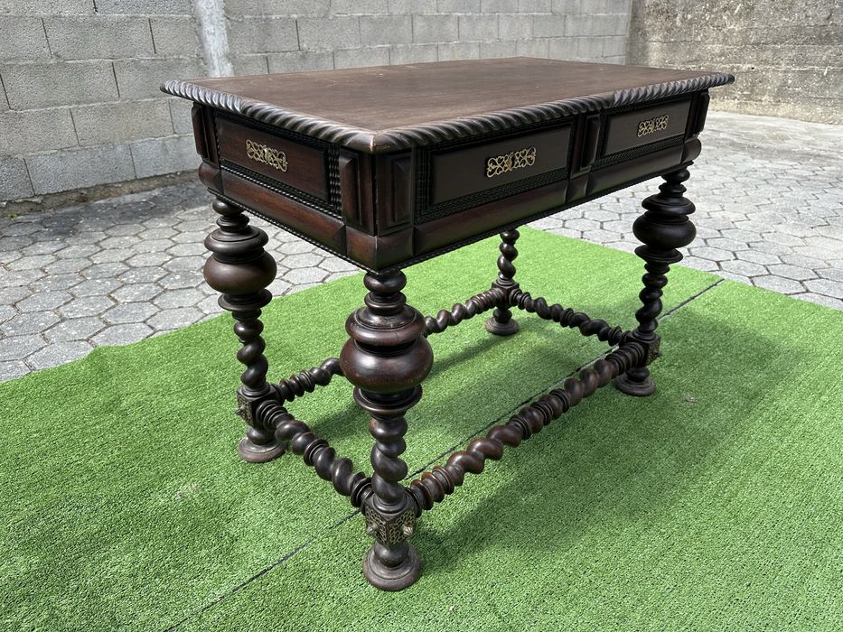 Mesa Bufete em pau santo