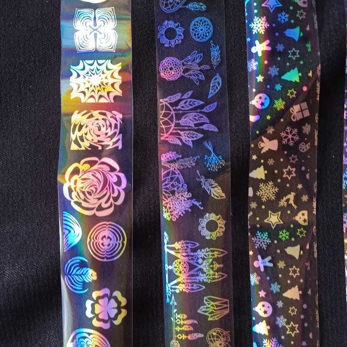 Holograficzna folia na paznokcie w pudełku 10 szt.